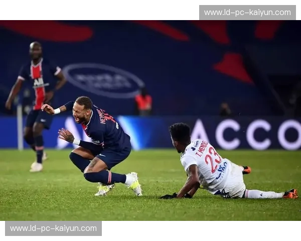 欧冠史诗之夜：当白百合遇上蓝月亮，一场关于宿命与荣光的巅峰对弈